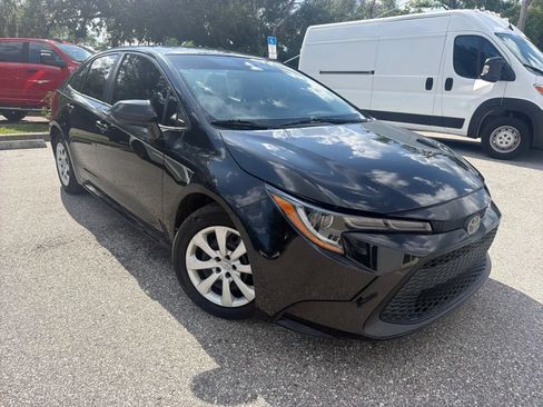Used 2020 Toyota Corolla LE FWD image 6