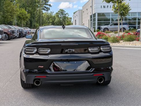 Used 2022 Chevrolet Camaro LT w/ RS Package RWD image 4