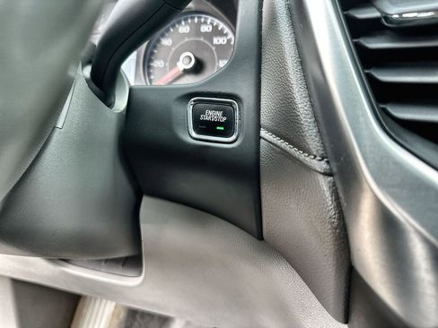 Certified 2017 GMC Acadia SLE image 16