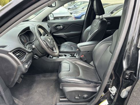 Used 2022 Jeep Cherokee Limited w/ Elite Package AWD/4WD image 14