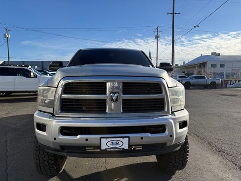 Used 2012 RAM 2500 ST w/ Chrome Appearance Group image 8