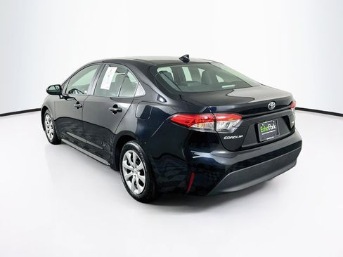 Used 2025 Toyota Corolla LE FWD image 5