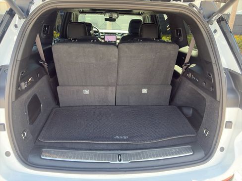 Used 2025 Jeep Grand Cherokee L Summit AWD/4WD image 11