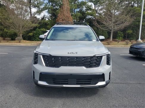 Certified 2025 Kia Sorento S image 2