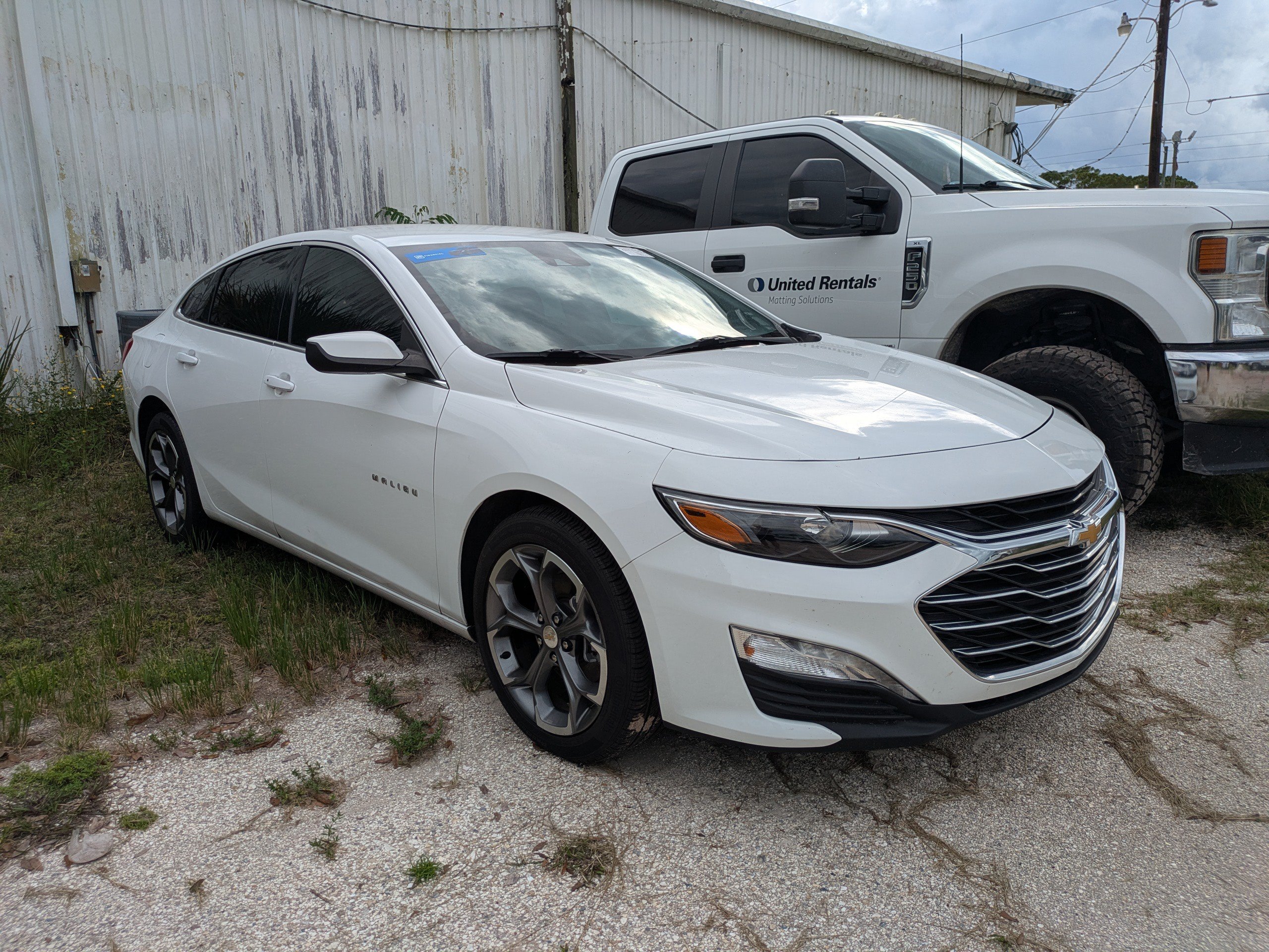 Used 2024 Chevrolet Malibu LT FWD image 2