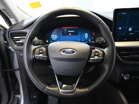 Used 2024 Ford Escape Platinum AWD/4WD image 4