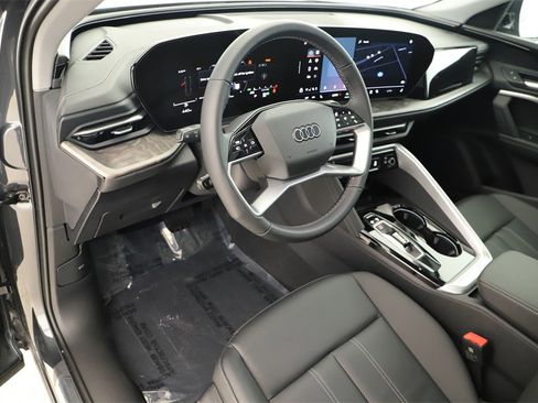 New 2025 Audi Q5 Premium image 15