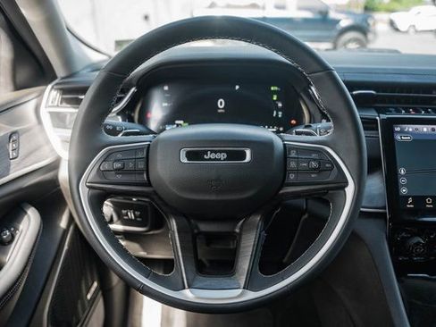 Used 2022 Jeep Grand Cherokee Limited 4xe image 39