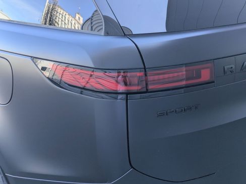 New 2026 Land Rover Range Rover Sport Dynamic SE AWD/4WD image 12