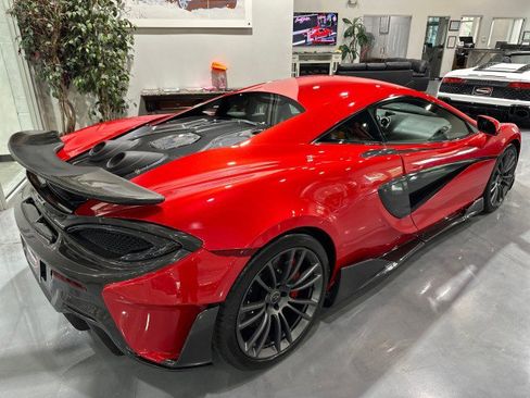 Used 2017 McLaren 570S Coupe RWD image 2