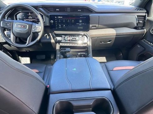 Used 2024 GMC Sierra 1500 AT4 w/ AT4 Premium Package image 11