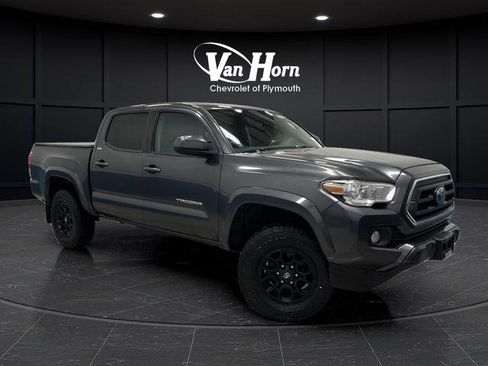 Used 2020 Toyota Tacoma SR5 image 38