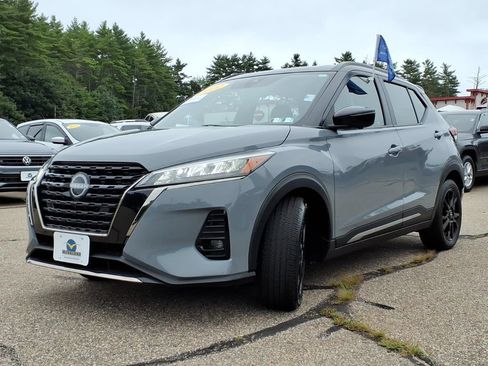 Used 2022 Nissan Kicks SR FWD image 7
