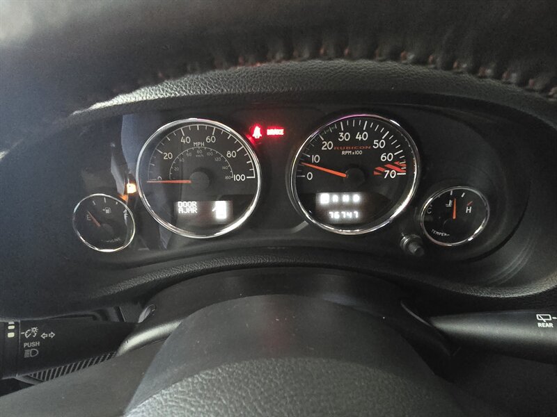 Used 2013 Jeep Wrangler Unlimited Rubicon AWD/4WD image 29