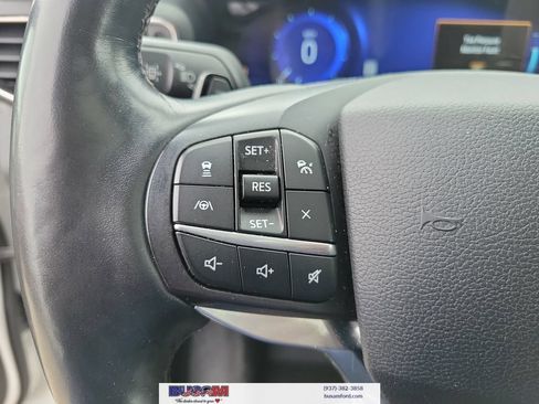 Used 2020 Ford Explorer Platinum w/ Premium Technology Package AWD/4WD image 23