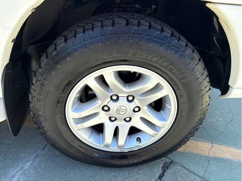 Used 2004 Toyota Tundra Limited image 22