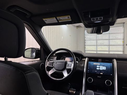 Used 2023 Land Rover Discovery S R-Dynamic AWD/4WD image 24