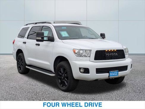Used 2013 Toyota Sequoia Limited AWD/4WD image 4