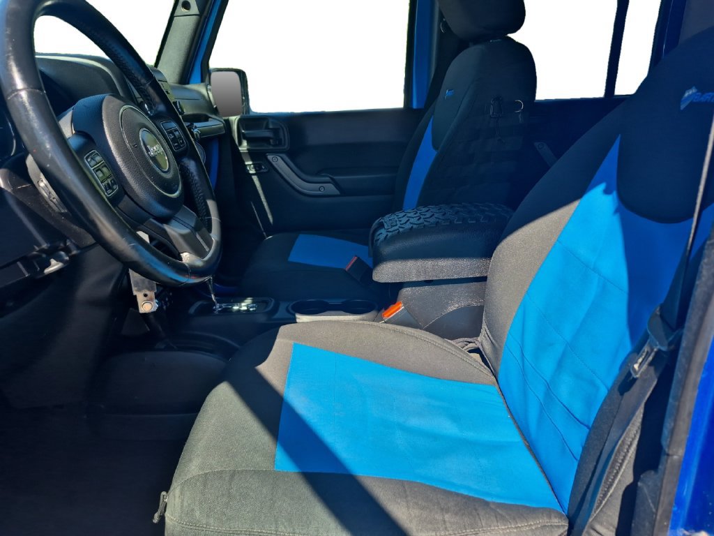 Used 2015 Jeep Wrangler Unlimited Sport AWD/4WD image 9