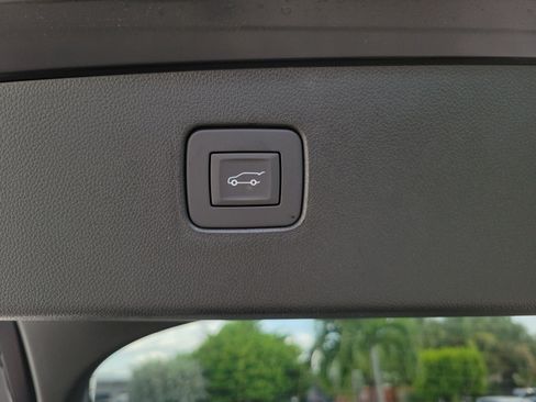New 2026 Buick Envista Sport Touring w/ Convenience I Package FWD image 9