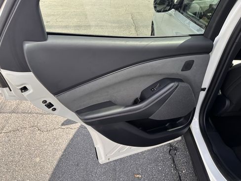 Used 2025 Ford Mustang Mach-E GT w/ Interior Protection Package image 11