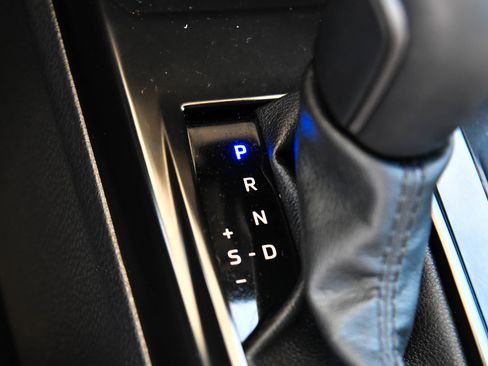 Used 2026 Toyota Camry SE FWD image 29