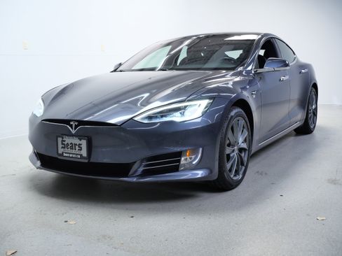 Used 2021 Tesla Model S Long Range Plus AWD/4WD image 12