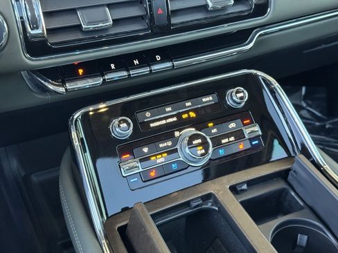 Used 2023 Lincoln Navigator Black Label image 37