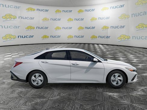 New 2026 Hyundai Elantra SE FWD image 7