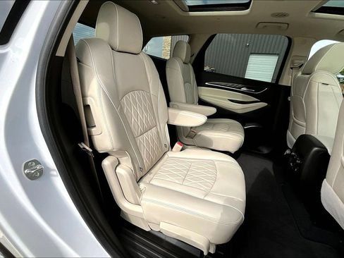 Used 2024 Buick Enclave Avenir w/ Avenir Technology Package AWD/4WD image 29