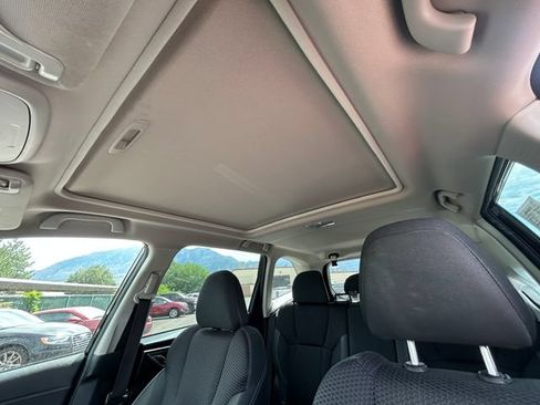 Used 2020 Subaru Forester Premium AWD/4WD image 28