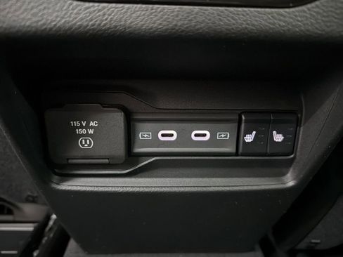New 2026 Jeep Grand Cherokee Limited w/ Limited Altitude Package RWD image 23