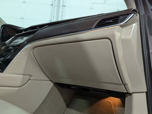 Used 2015 Cadillac XTS Luxury image 23