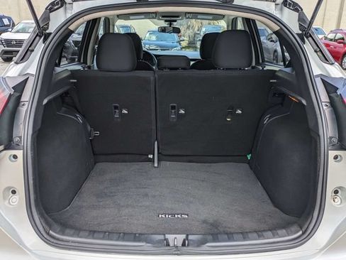 Used 2023 Nissan Kicks SV FWD image 14