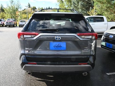 Used 2021 Toyota RAV4 XSE w/ Protection Package (TMS) AWD/4WD image 4