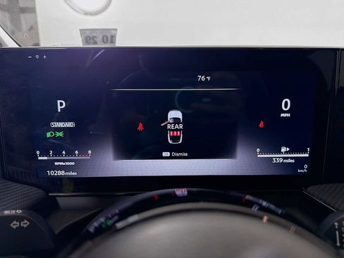 Certified 2025 Nissan Kicks SR AWD/4WD image 10