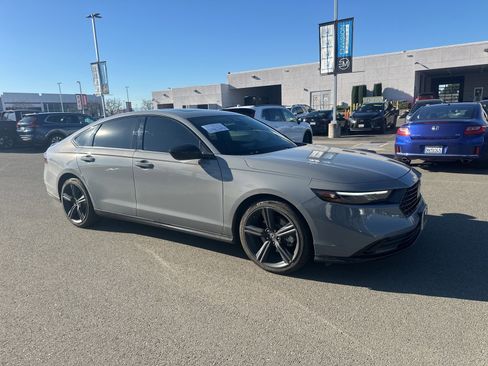 Used 2024 Honda Accord Sport image 2