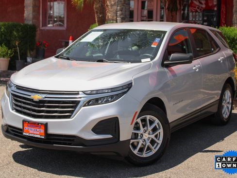 Used 2022 Chevrolet Equinox LS image 4
