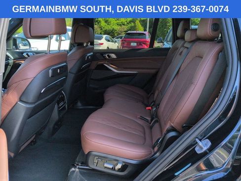 Used 2025 BMW X7 M60i AWD/4WD image 16
