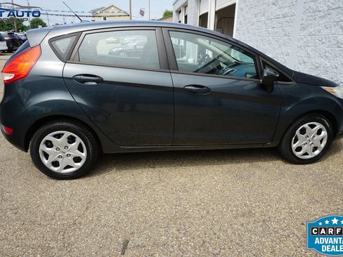 Used 2011 Ford Fiesta SE FWD image 12