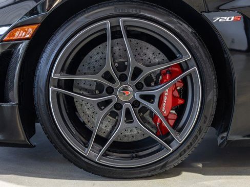 Used 2018 McLaren 720S Performance RWD image 32