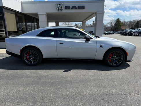 Used 2024 Dodge Charger Scat Pack w/ Plus Group image 11