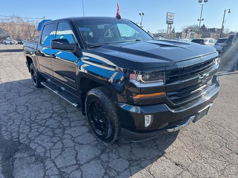 Used 2018 Chevrolet Silverado 1500 LT w/ All Star Edition image 4