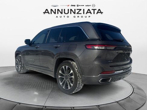 Certified 2022 Jeep Grand Cherokee Overland image 3