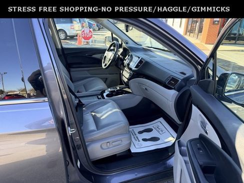 Used 2016 Honda Pilot Touring image 42
