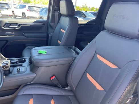 New 2026 GMC Sierra 1500 AT4 w/ AT4 Premium Package AWD/4WD image 12