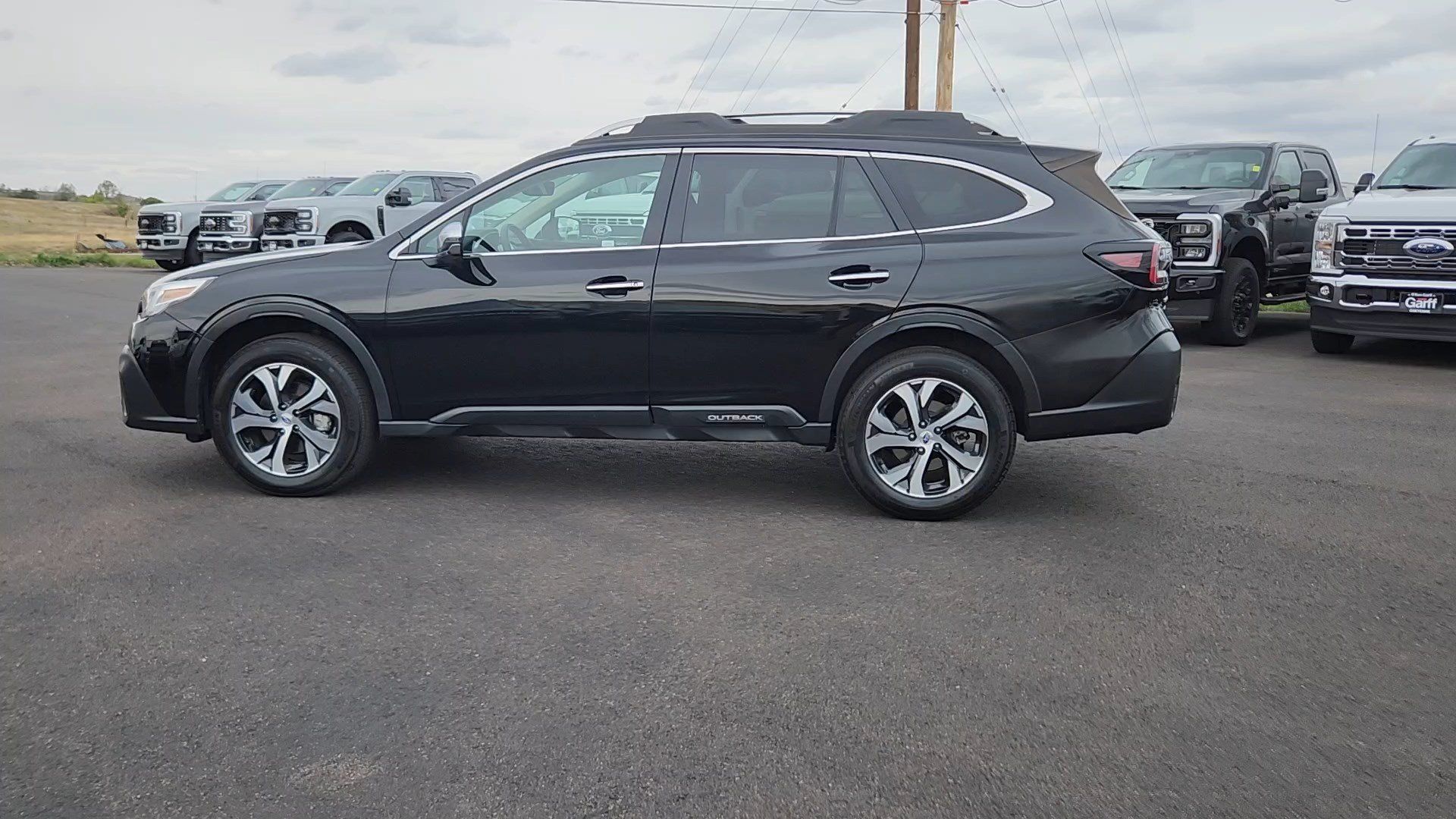 Used 2022 Subaru Outback Touring XT AWD/4WD image 2