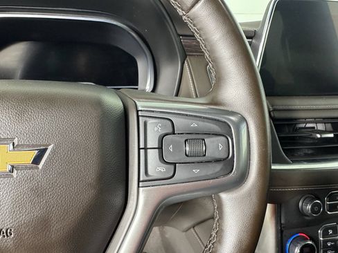 Used 2023 Chevrolet Suburban LT image 20