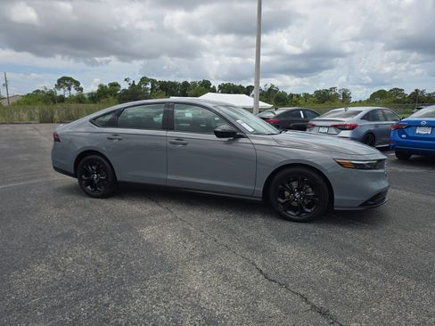 Certified 2025 Honda Accord SE image 2