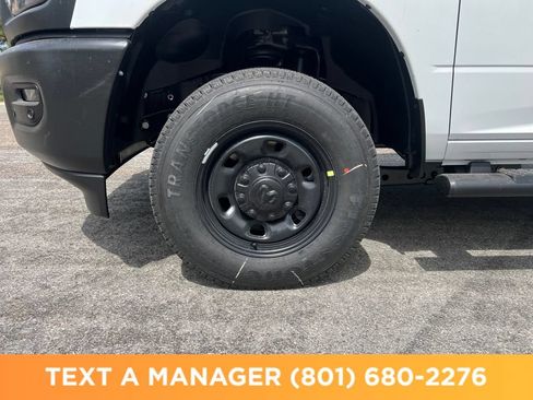 New 2026 RAM 2500 Tradesman AWD/4WD image 24